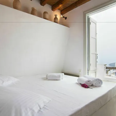 Hora Serifos Town